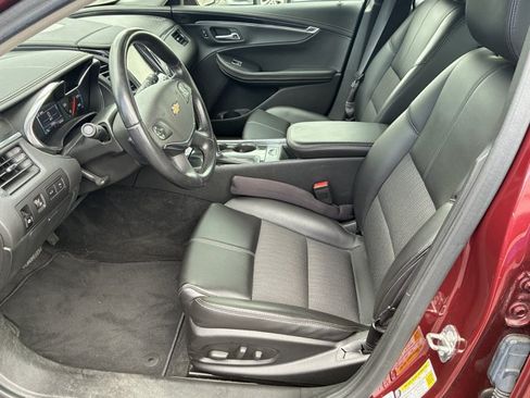 Used 2016 Chevrolet Impala LT w/ Convenience Package FWD image 11