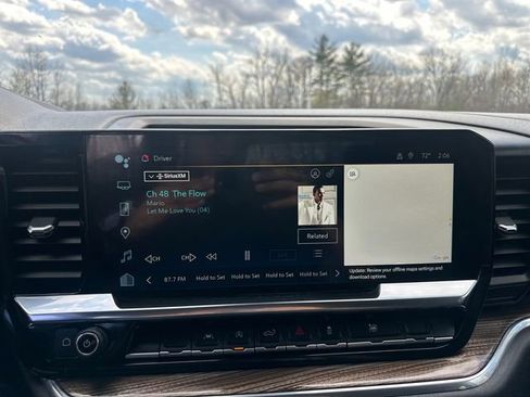 Used 2023 Chevrolet Silverado 1500 LT image 40