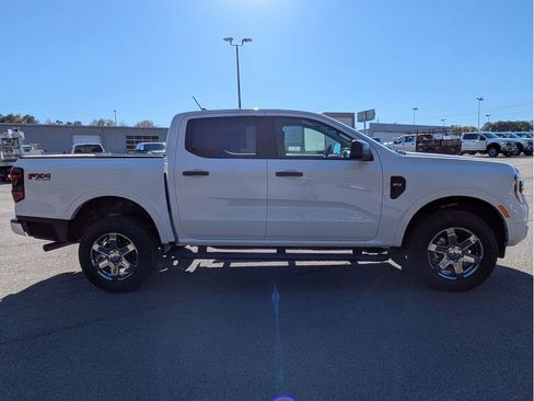 New 2025 Ford Ranger XLT w/ FX4 Off-Road Package image 5