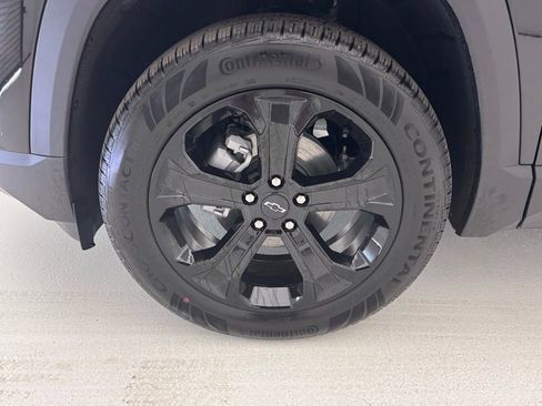 New 2026 Chevrolet Equinox LT w/ Convenience Package II FWD image 10