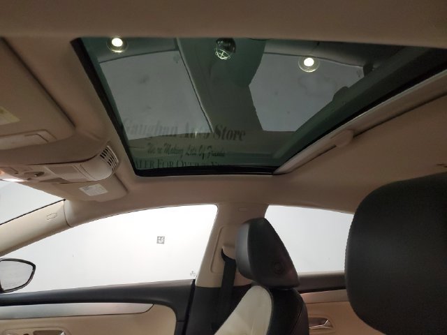 Used 2010 Volkswagen CC Luxury FWD image 23