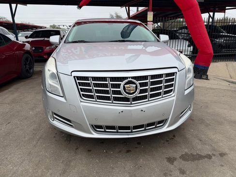 Used 2014 Cadillac XTS Luxury image 3