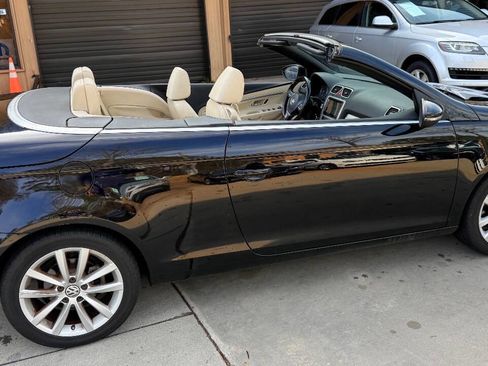 Used 2012 Volkswagen Eos Komfort image 12