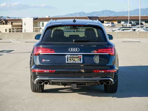 Used 2023 Audi SQ5 Prestige w/ Prestige Package image 3