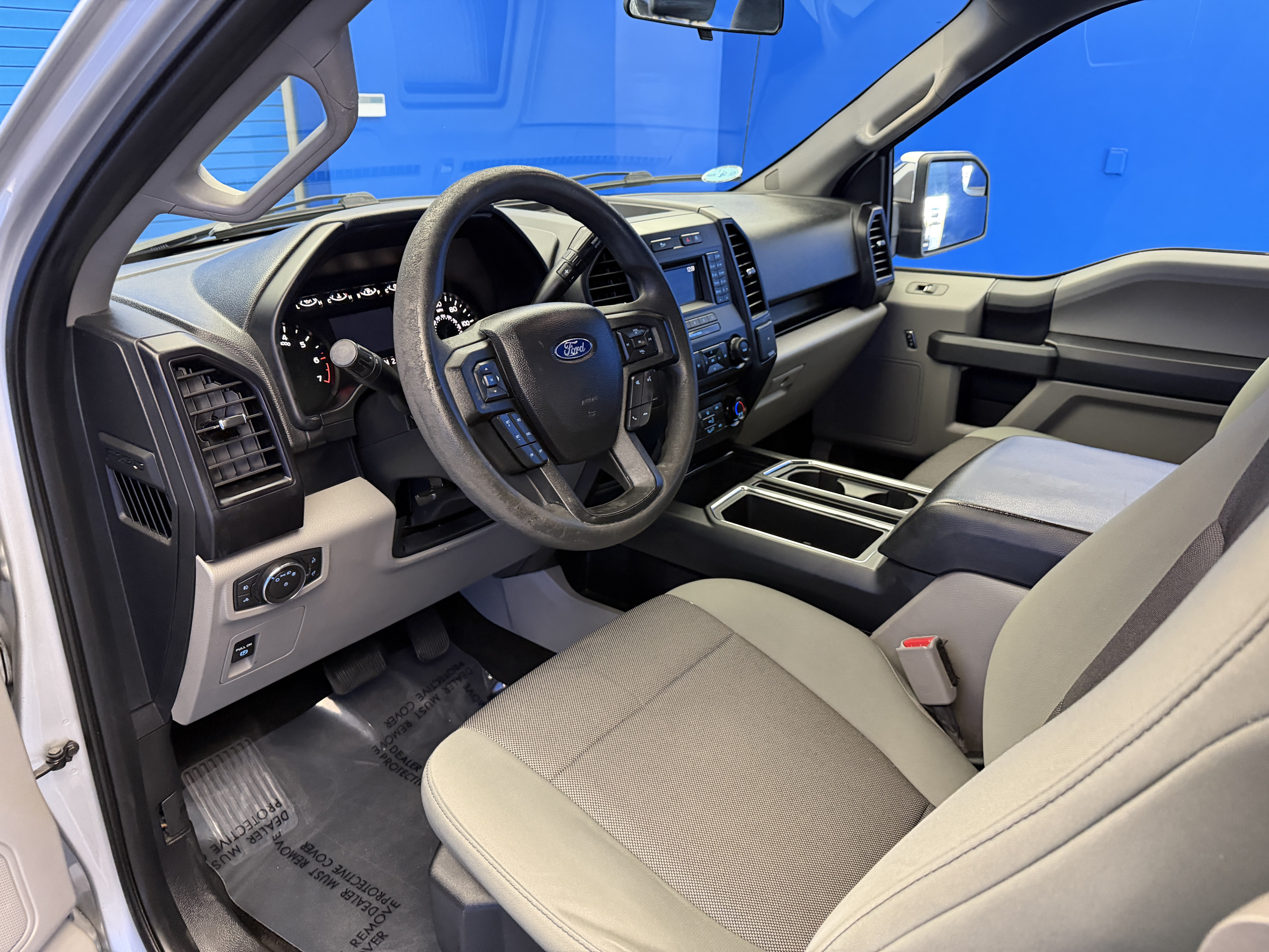 Used 2017 Ford F150 XL w/ Equipment Group 101A Mid AWD/4WD image 11