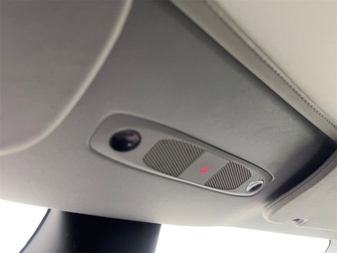 Used 2022 Tesla Model Y Performance image 72