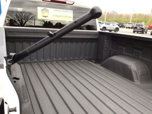 Used 2024 GMC Sierra 1500 SLT image 28