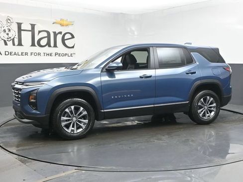 New 2026 Chevrolet Equinox LT w/ Convenience Package II FWD image 10