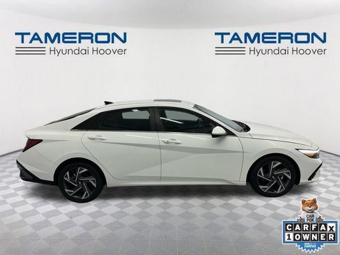 Used 2025 Hyundai Elantra SEL image 6