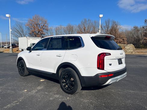 Used 2022 Kia Telluride LX image 5