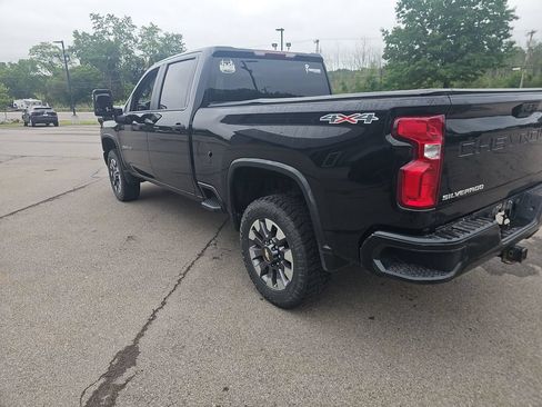Used 2021 Chevrolet Silverado 2500 Custom w/ Custom Convenience Package AWD/4WD image 9