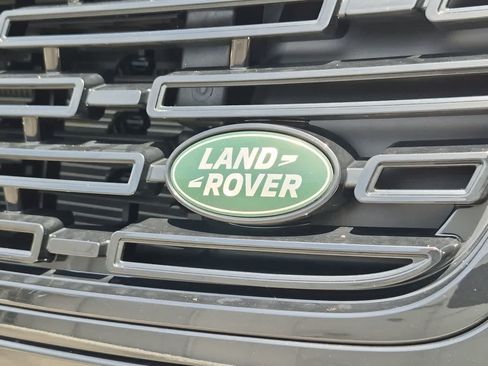 Certified 2026 Land Rover Range Rover Velar Dynamic SE AWD/4WD image 11