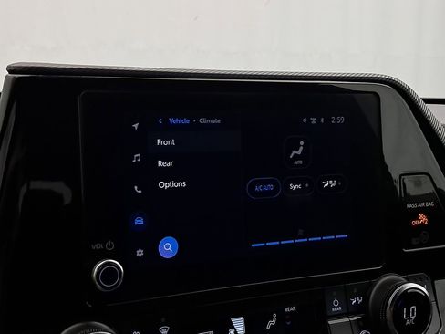 Used 2024 Toyota Highlander XSE image 21