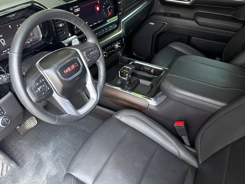 Used 2024 GMC Sierra 1500 SLT w/ SLT Premium Plus Package AWD/4WD image 9