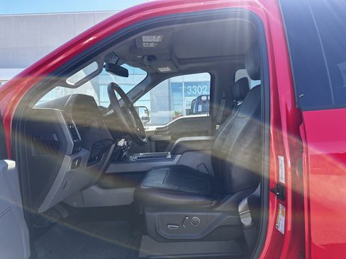 Used 2017 Ford F150 XLT w/ Equipment Group 302A Luxury AWD/4WD image 7