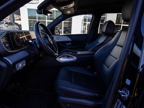 Used 2025 Mercedes-Benz GLS 450 4MATIC image 27