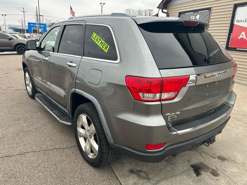 Used 2011 Jeep Grand Cherokee Overland Summit AWD/4WD image 7