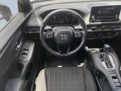 Used 2024 Honda HR-V Sport image 11