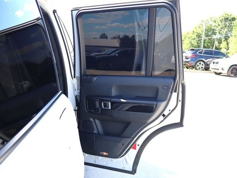 Used 2010 Land Rover Range Rover Supercharged AWD/4WD image 37