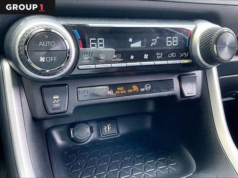 Certified 2025 Toyota RAV4 XLE AWD/4WD image 34