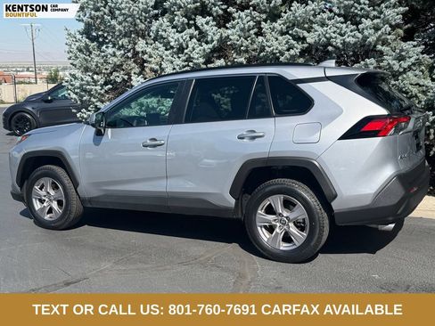Used 2025 Toyota RAV4 XLE AWD/4WD image 5