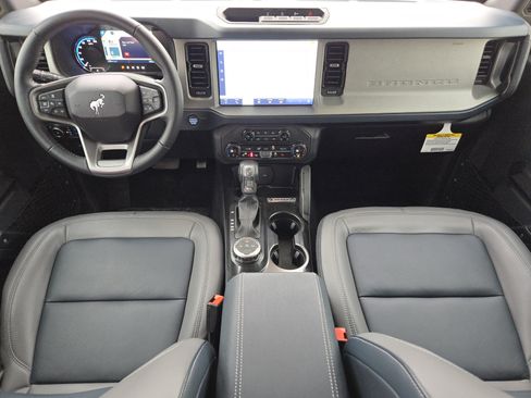 Used 2024 Ford Bronco Outer Banks image 24