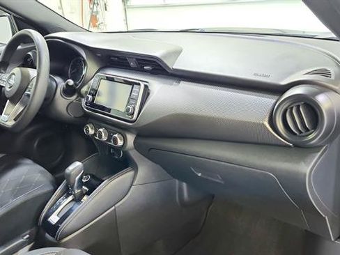 Used 2019 Nissan Kicks S FWD image 21
