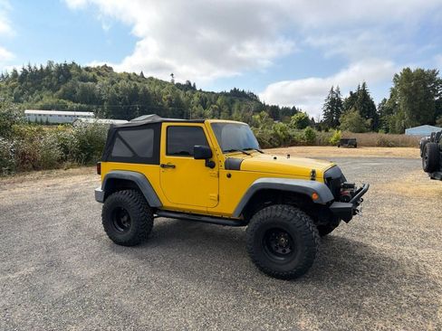 Used 2009 Jeep Wrangler X AWD/4WD image 2