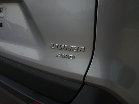Used 2020 Toyota RAV4 Limited w/ All Weather Liner Package AWD/4WD image 29