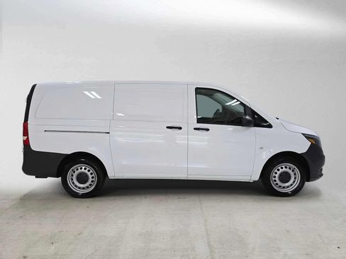 Used 2020 Mercedes-Benz Metris image 4