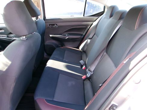 Used 2020 Nissan Versa SR w/ Convenience Package image 11