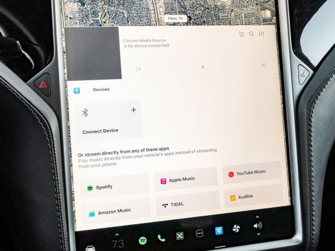 Used 2018 Tesla Model X 75D image 33