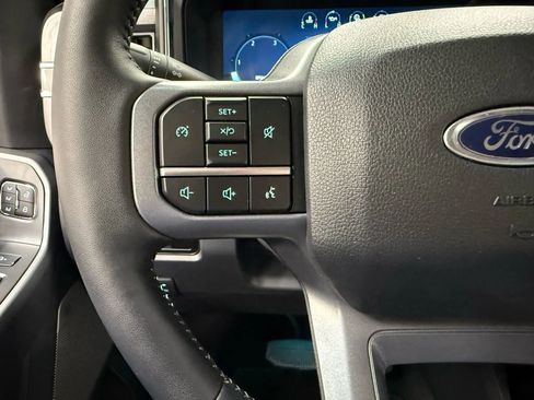 Used 2024 Ford F350 Lariat image 36