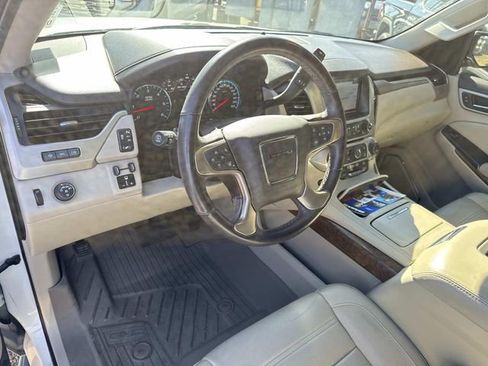 Used 2020 GMC Yukon Denali w/ Open Road Package image 25