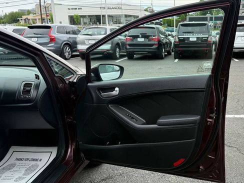 Used 2018 Kia Forte LX w/ LX Popular Package FWD image 29