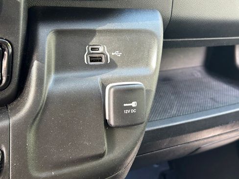 Used 2025 RAM ProMaster 2500 w/ Convenience Group FWD image 27