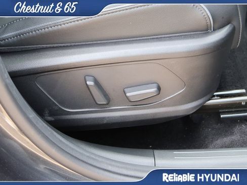 Certified 2023 Hyundai Tucson Limited AWD/4WD image 11