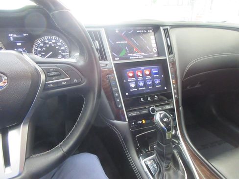 Used 2019 INFINITI Q50 Luxe w/ Essential Package (3.0T Luxe) AWD/4WD image 39