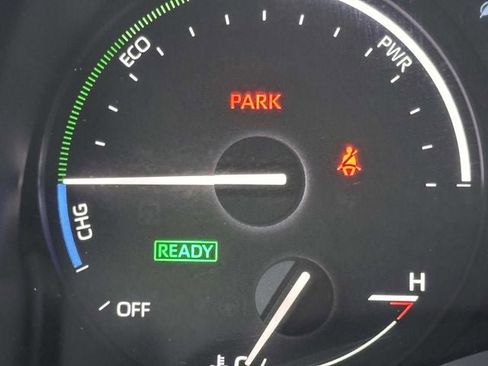 Used 2026 Toyota Sienna LE image 31