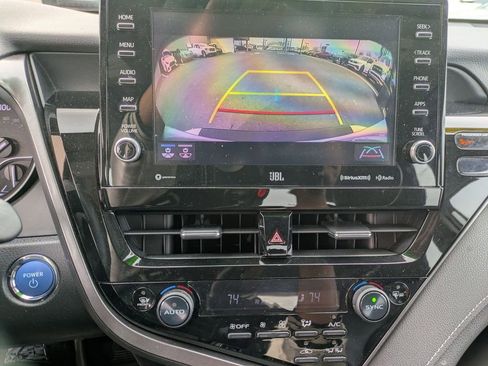 Used 2021 Toyota Camry XSE w/ Navigation Upgrade Package image 17