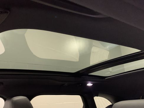 New 2026 Land Rover Range Rover Velar S image 15