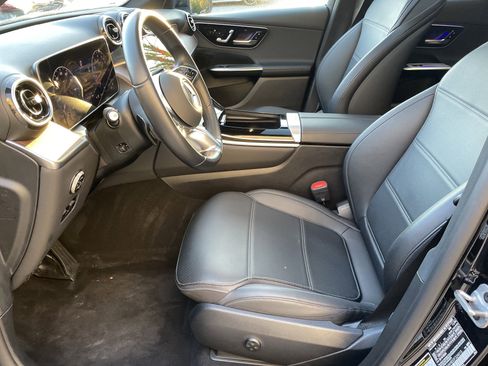 Certified 2025 Mercedes-Benz GLC 300 4MATIC image 21