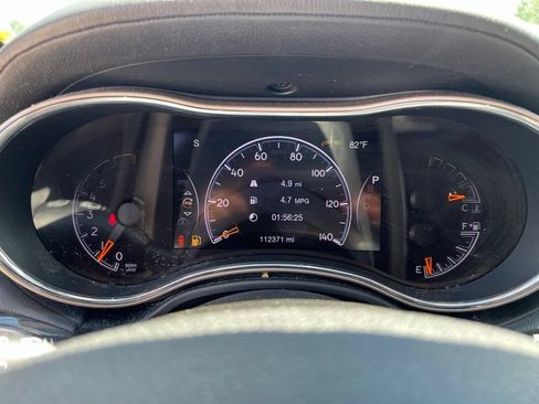 Used 2017 Jeep Grand Cherokee Overland AWD/4WD image 7