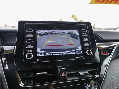 Used 2023 Toyota Camry SE w/ Cold Weather Package image 13