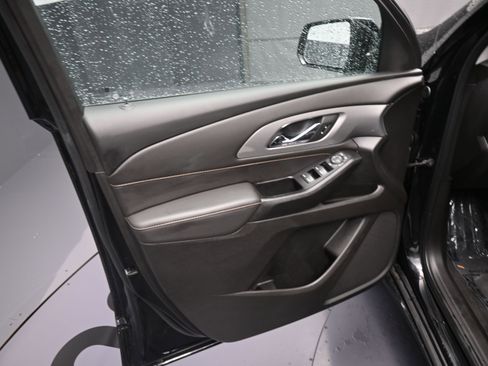 Certified 2020 Chevrolet Traverse LT w/ LPO, Floor Liner Package image 15