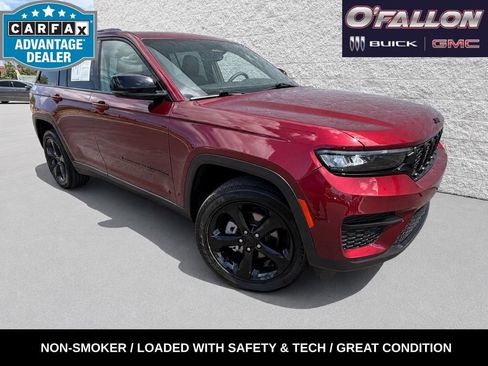Used 2024 Jeep Grand Cherokee Altitude AWD/4WD image 1