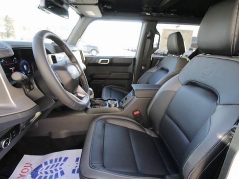 New 2025 Ford Bronco Outer Banks image 17