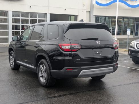 Certified 2025 Honda Pilot EX-L image 8