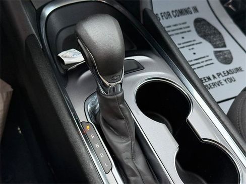 Used 2023 Chevrolet Malibu LT image 23