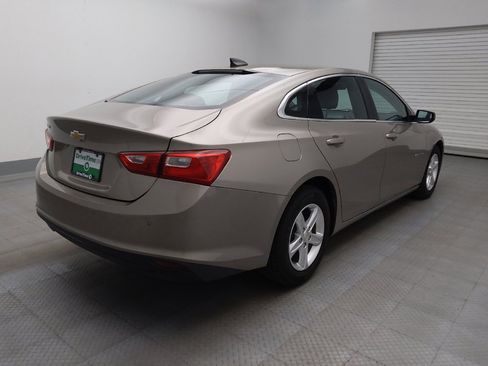 Used 2022 Chevrolet Malibu LS w/ Driver Confidence Package II FWD image 9